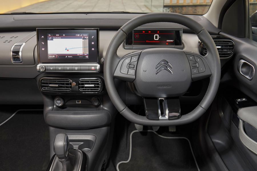 Панель приборов Citroen C4 Cactus 2018 года  (UK) (фото 20 из 30)